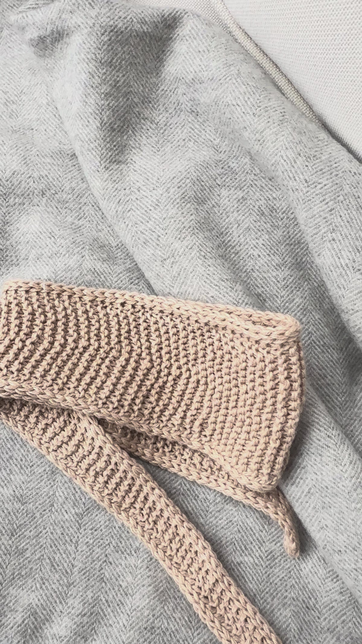 Handmade Knitted Beige Mini Scarf Neckwarmer Sophie Scarf Merino Yarn